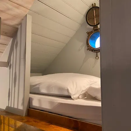 Bed & Breakfast De Lage Zwaluw