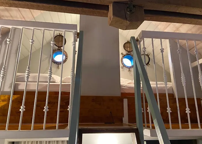 De Lage Zwaluw Couette-café