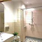 De Lage Zwaluw Bed & Breakfast